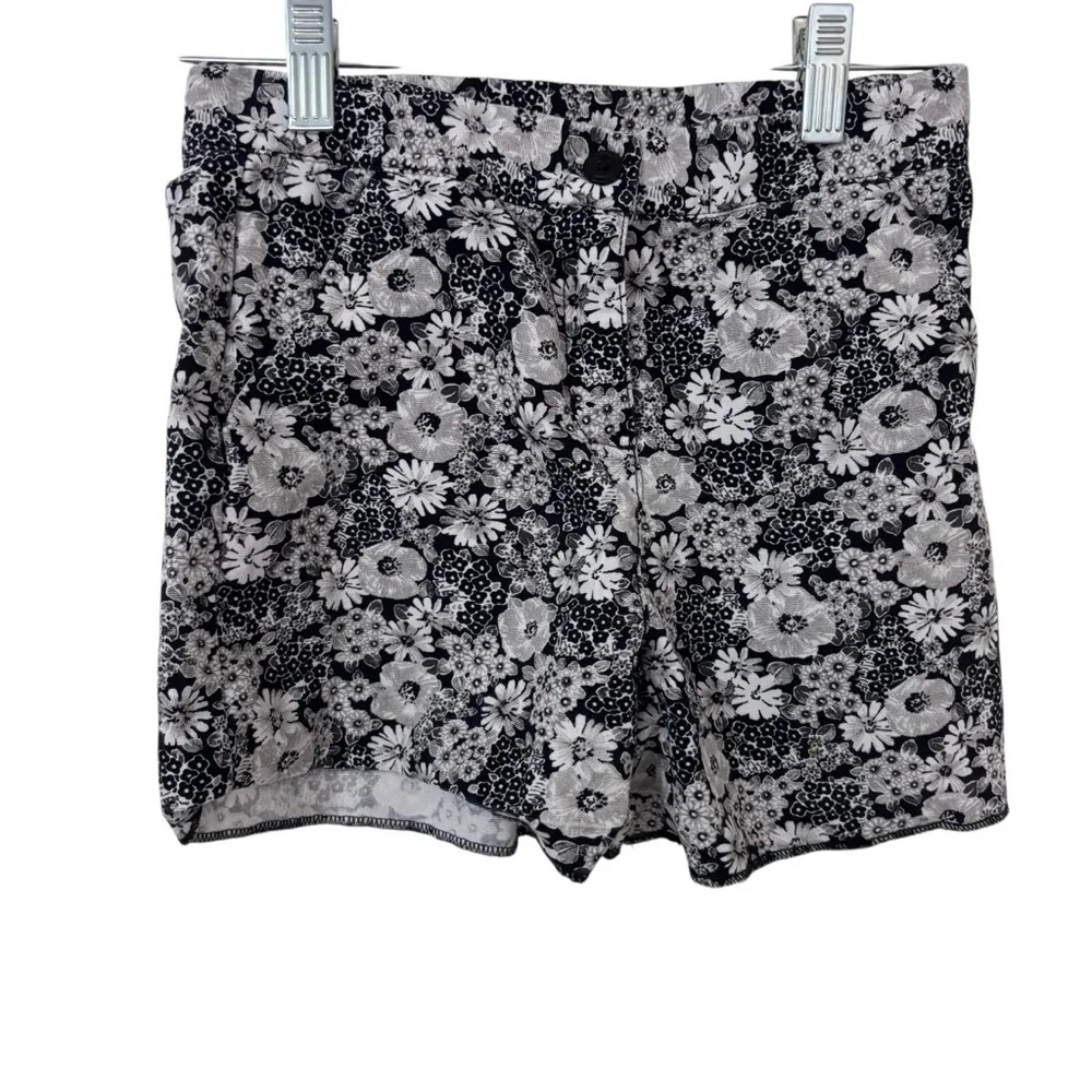 3/$15 Janie and Jack kids girls Floral Black gray and White cotton Shorts 10